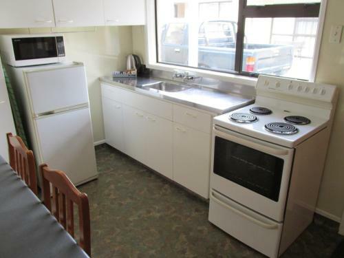 Airport Lodge Motel