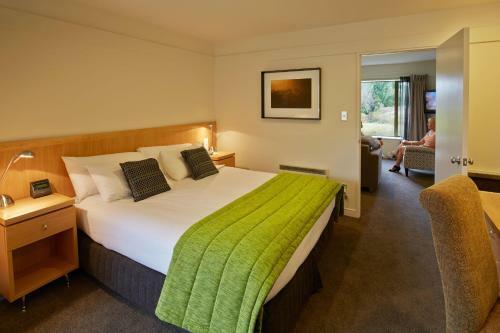 Edgewater Hotel