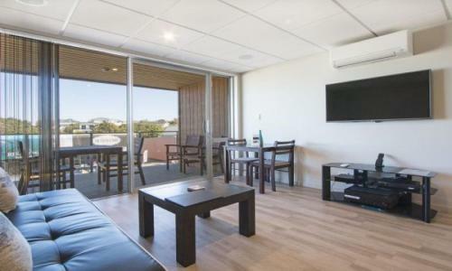 Beach Pacific Apartments