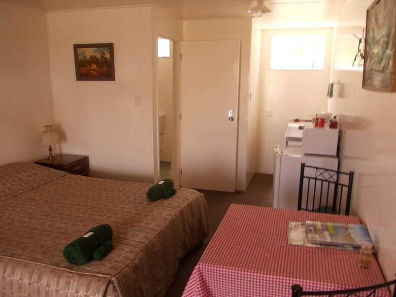 Bignell Street Motel