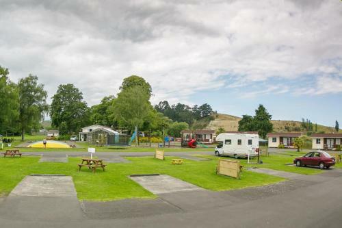 Whanganui River Top 10 Holiday Park