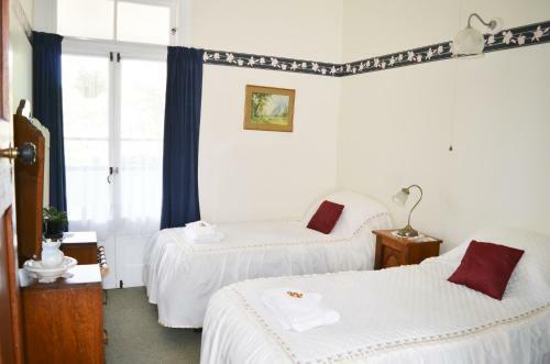 Braemar House B&B And Yha Hostel
