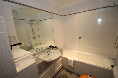Wellesley Boutique Hotel