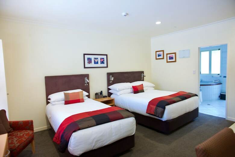 Hotel Regal Palms Resort