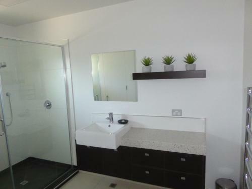 Picton Luxury Waterfront Quay Apartment