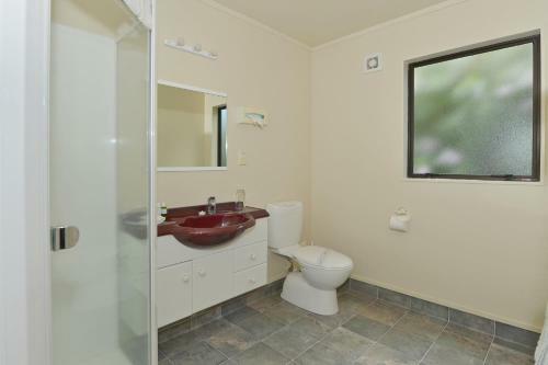 Motel Bk's Pohutukawa Lodge
