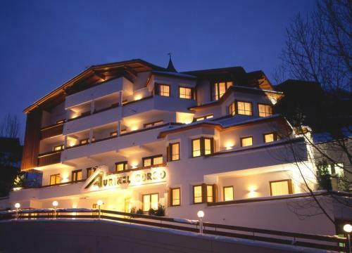Apartamentos Appartements Aurikel Corso