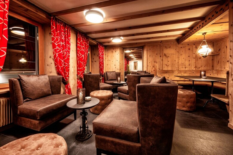 Home Hotel Arosa