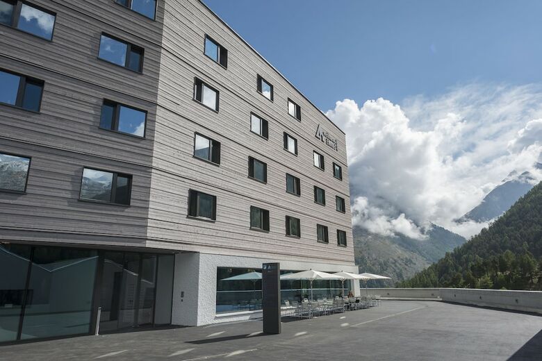 Albergue Wellnesshostel4000