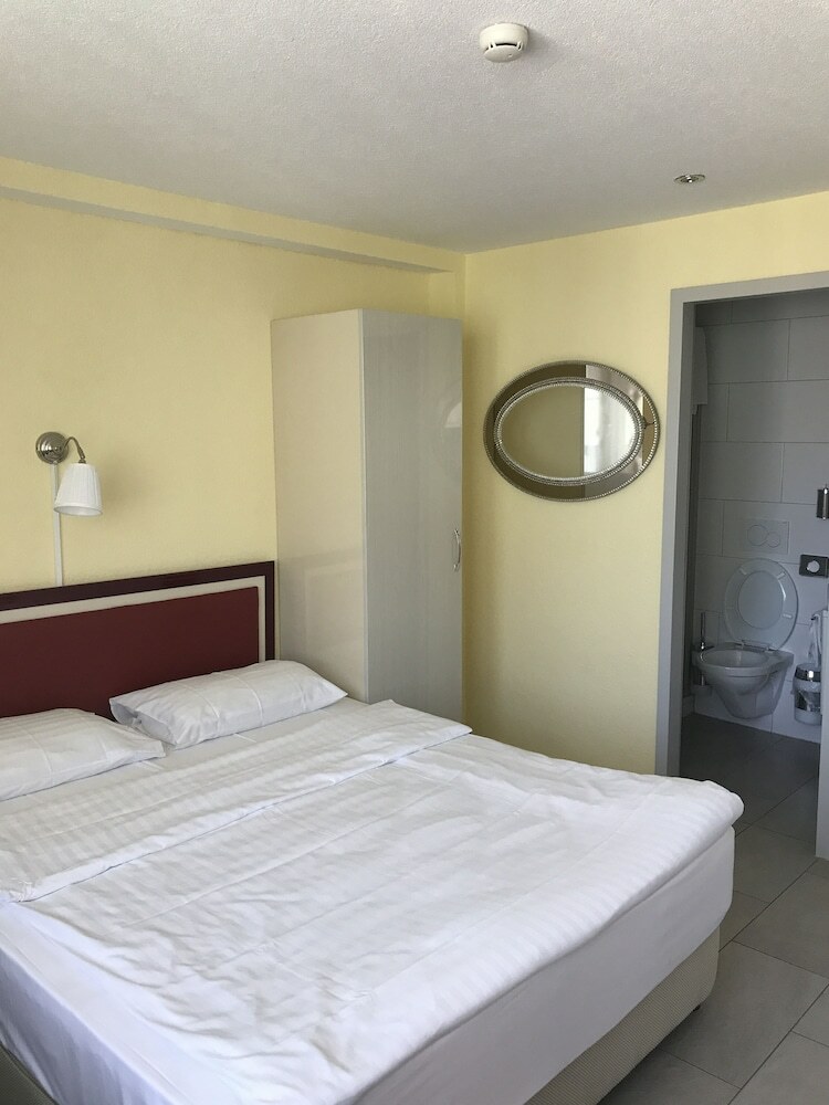 Hostal Gasthaus 210