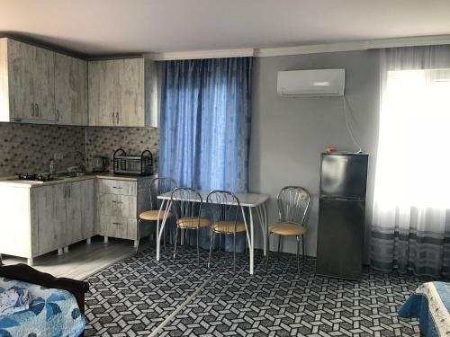 Hostal House On Moryakov 51