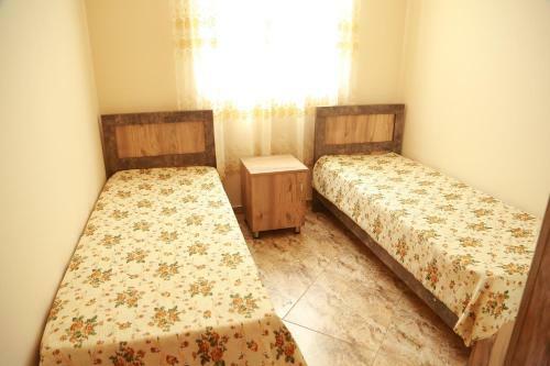 Nikos House