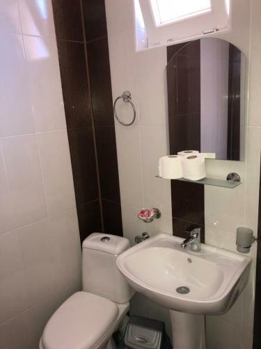 Hostal Guest House Zura