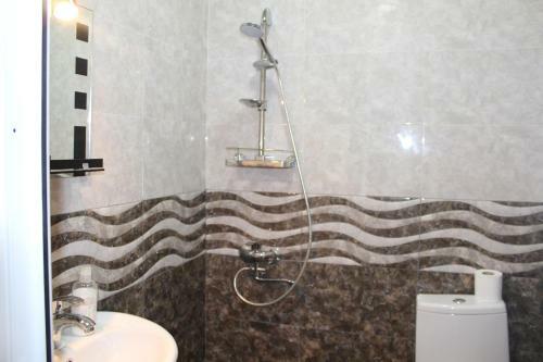 Hostal V&m Kazbegi Guesthouse