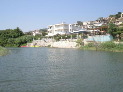 Hotel Stomio Beach