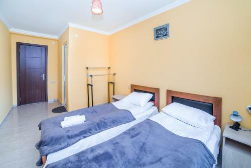 Hostal Guest House Gallery