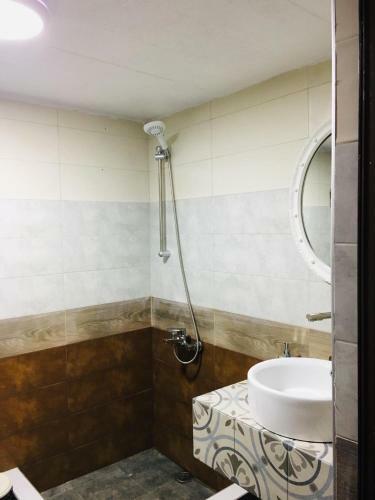 Hostal Manoni's Guesthouse
