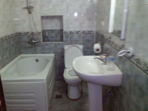 Hostal Guest House Lili
