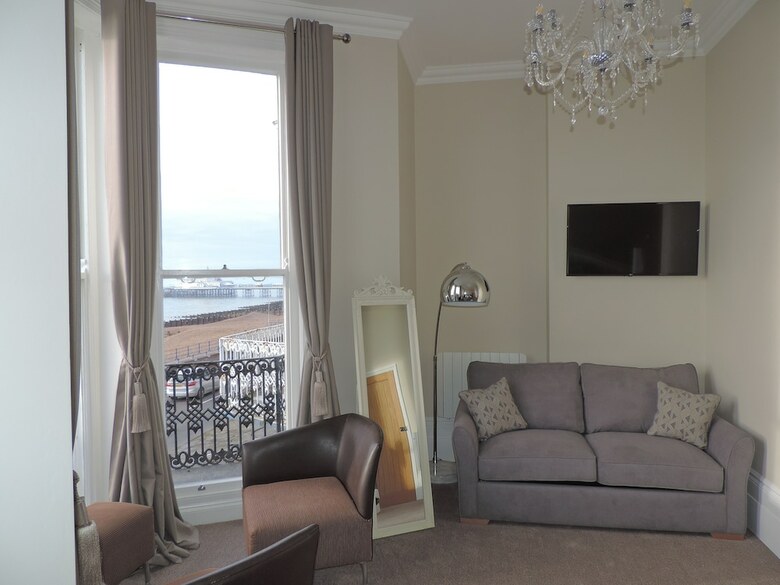 Hostal Beach Front Guest House