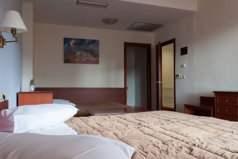 Hotel Pythia Art