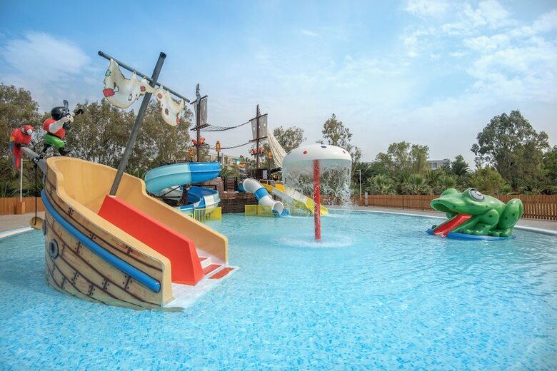 Hotel Caravia Beach