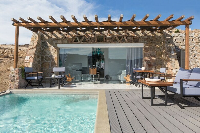 Kivotos Clubhotel