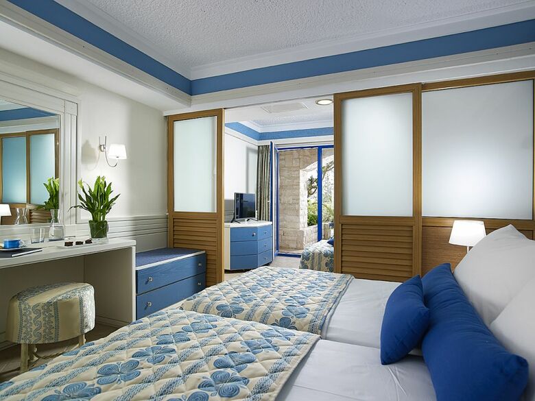 Hotel Aldemar Paradise Village