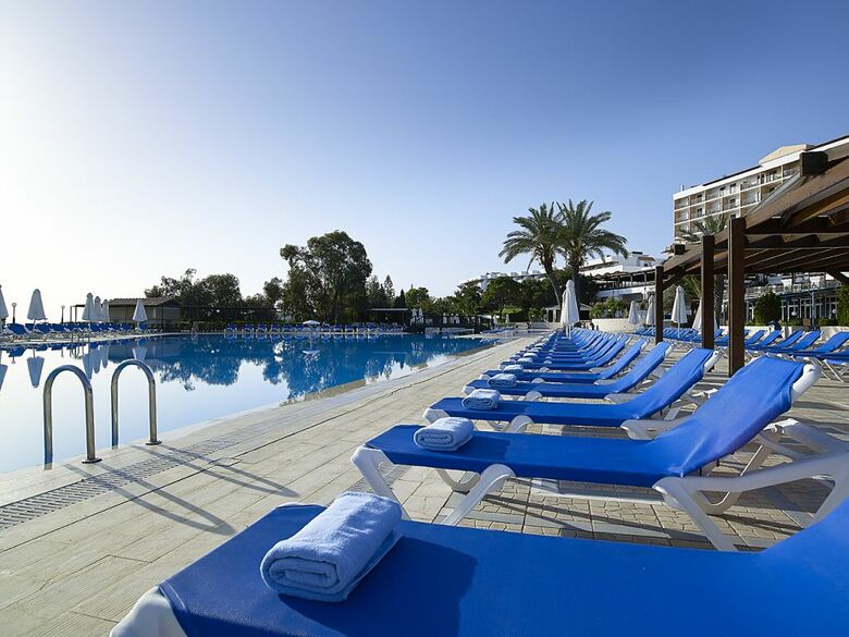 Hotel Aldemar Paradise Village