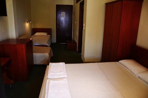 Hostal Cavo D' Oro
