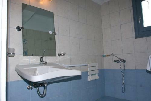 Aparthotel Augustis Suites