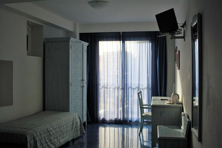 Blue Moon Hotel