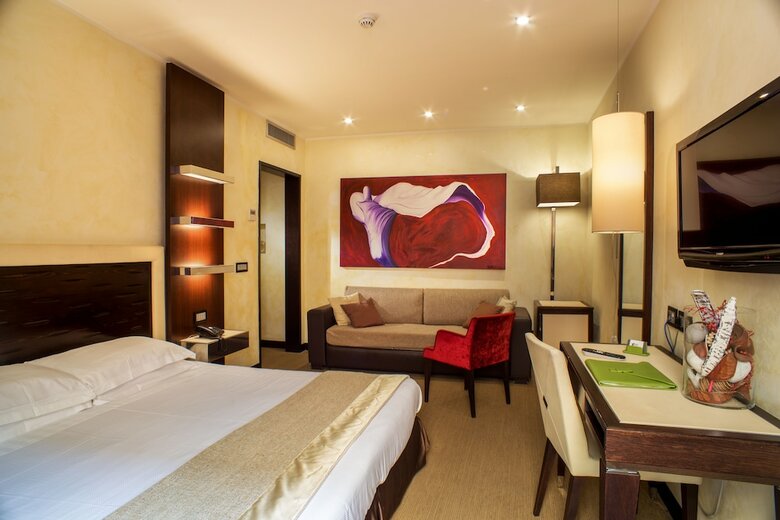 Hostal Les Fleurs Luxury House
