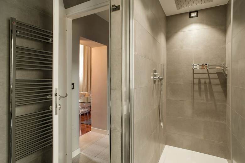 Hostal Les Fleurs Luxury House