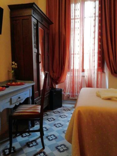 Hostal Marta Guest House