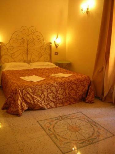 Hostal Marta Guest House
