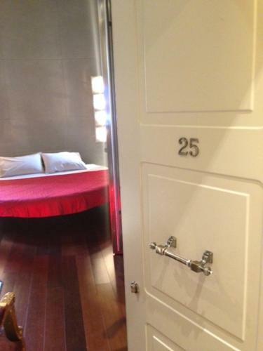 Hostal Mdm Guesthouse