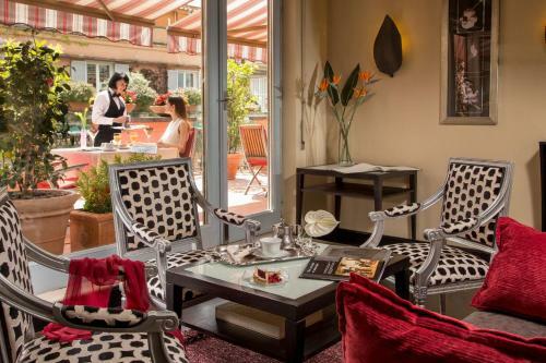 Hostal The Inn At The Spanish Steps