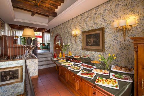 Hostal The Inn At The Spanish Steps