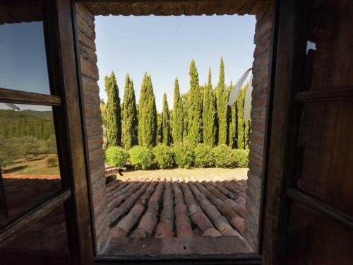Luxurious Holiday Home In Sasso Pisano With Shared Pool