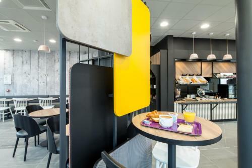 Hotel B&B H�tel Paris Saint-denis Pleyel