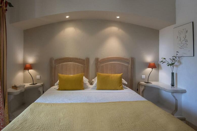 Hotel Les Messugues By Alain Llorca
