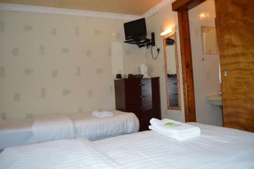 Hostal Fortuna House Hotel