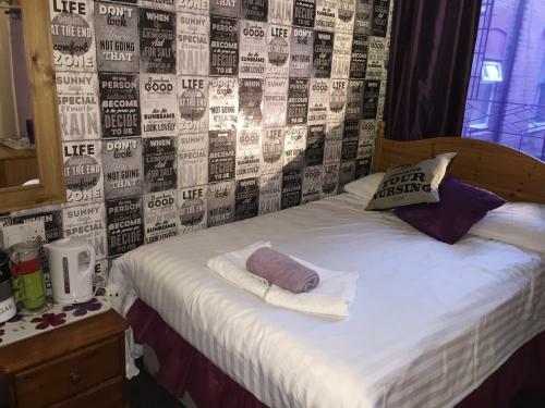Hostal Bradleys Hotel
