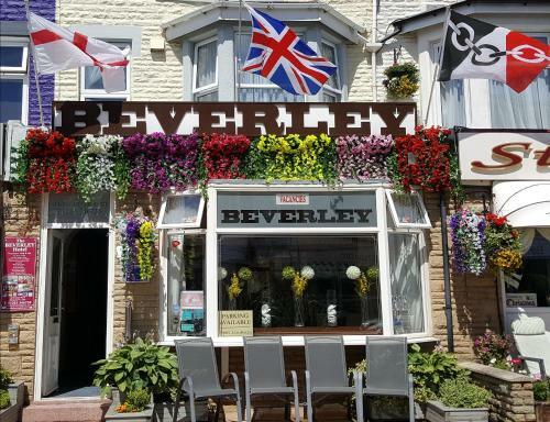 Hostal The Beverley Hotel
