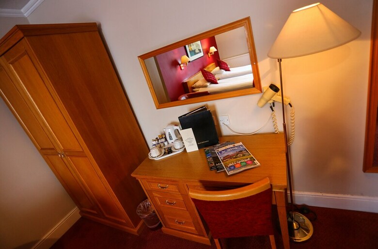 Royal Exeter Hotel