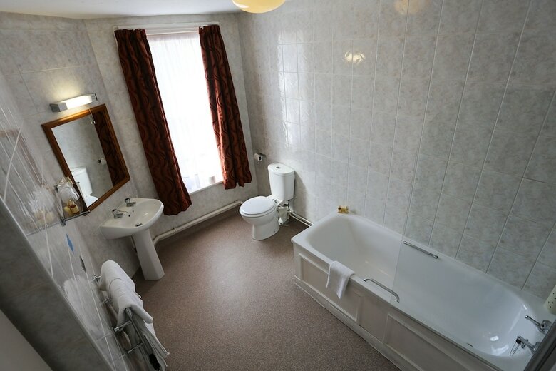 Royal Exeter Hotel