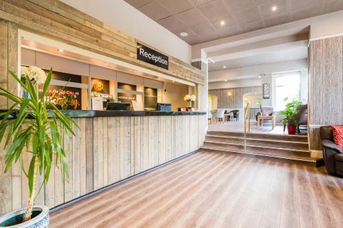 Piccadilly Hotel
