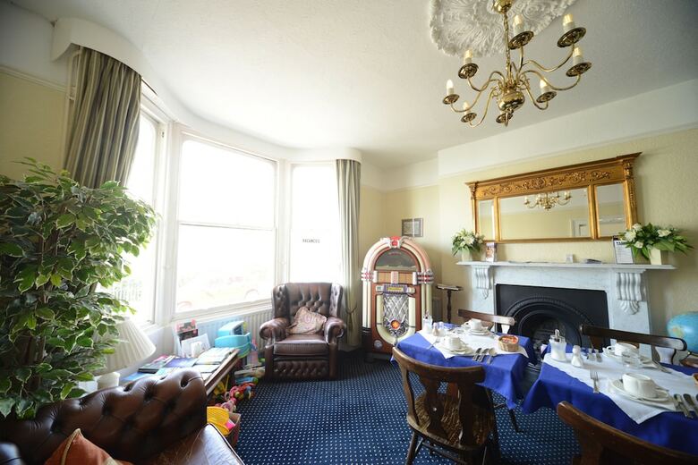 Hostal Marine View