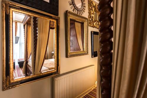 Bed & Breakfast Paskins Town House
