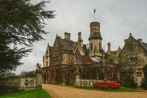 Hotel Manor By The Lake